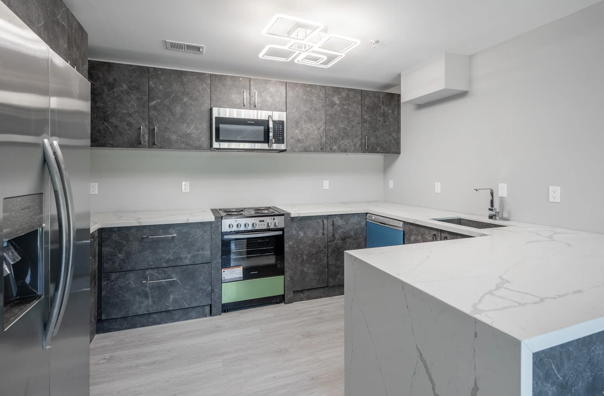 Lotus Villa Apartments — image 10